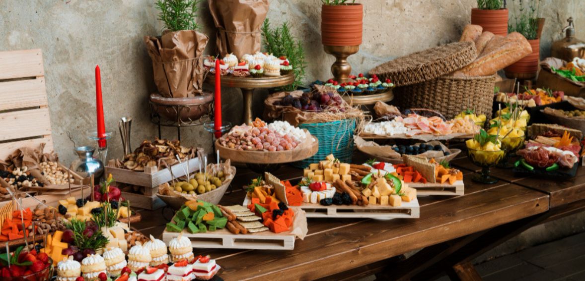 Top Wedding Catering Trends for 2025